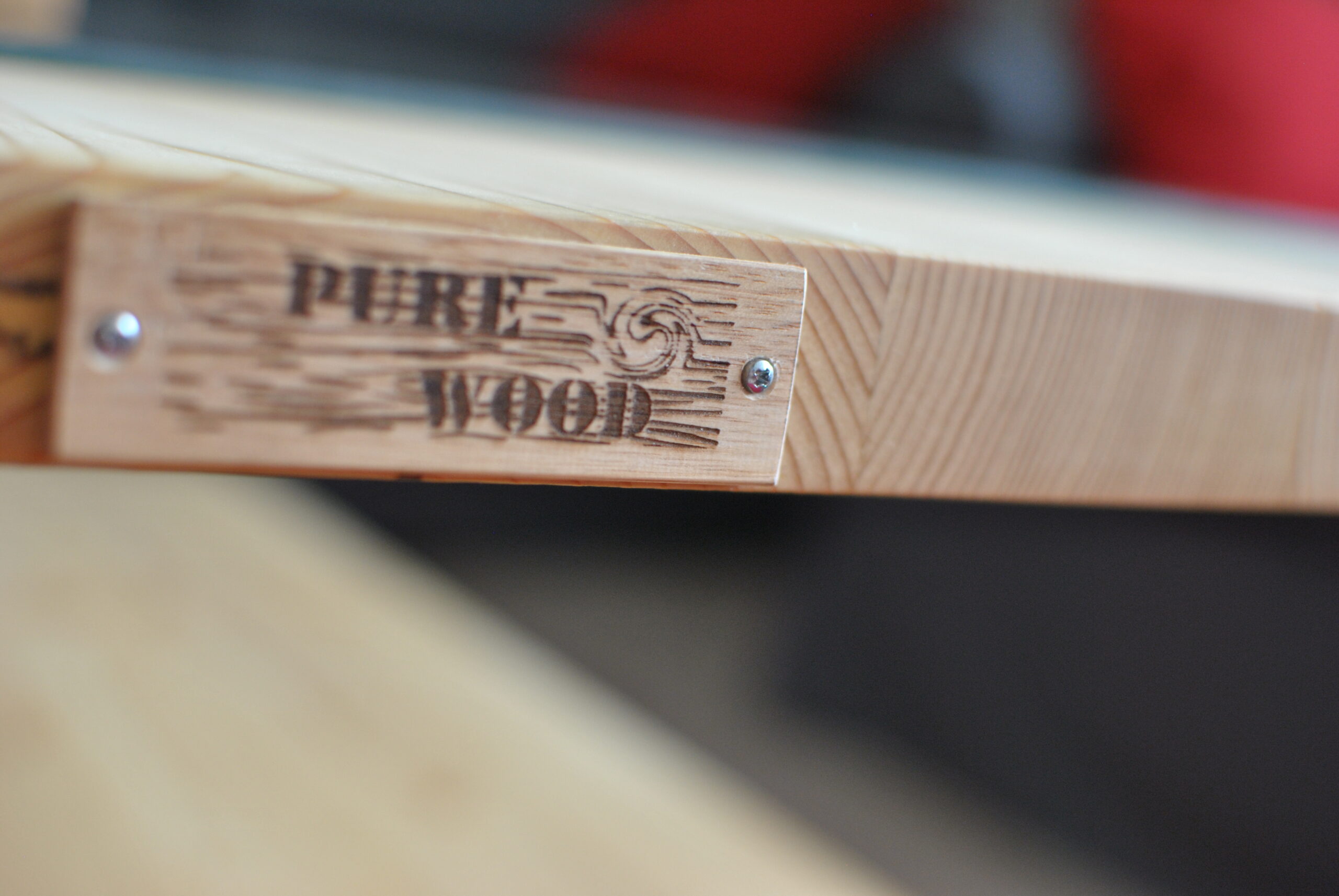 Purewood – Jsme hrdí Ostraváci. Tvrdé ruční práce se nebojíme ...